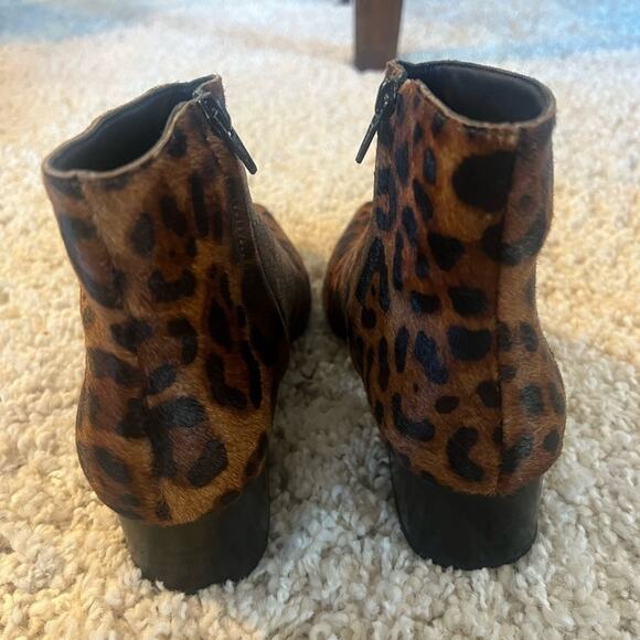 Huma Blanco Leopard Print Calf Hair Ankle Booties Size 37 - Picture 6 of 10